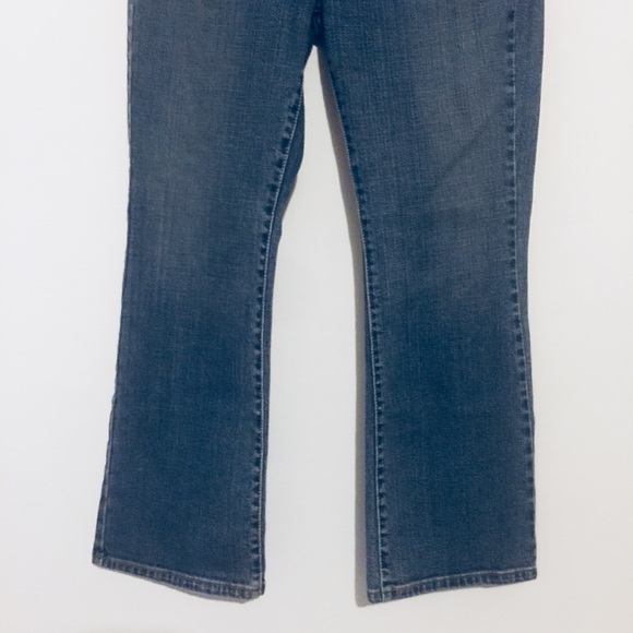 Women’s Levi’s Jeans 4 short 4S dark distress #30 - Picture 5 of 8